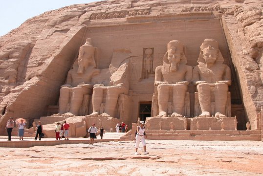 T. Ramsés II en Abu Simbel